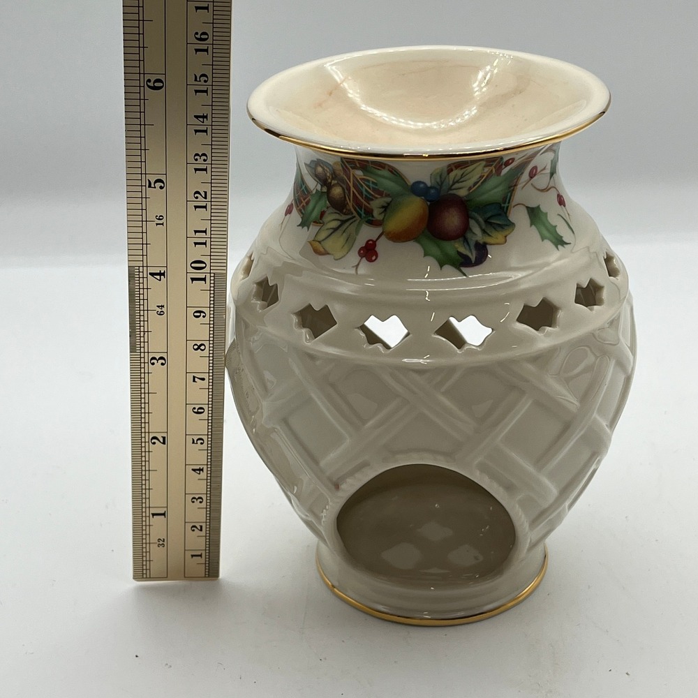 Lenox USA Porcelain Christmas Holiday Tartan Tealight Fragrance Warmer Lattice - Picture 7 of 8